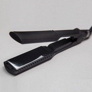 Щипцы для выпрямления волос профессиональные Nano Titanium с зеркальным титановым покрытием, цена 4 900 руб.